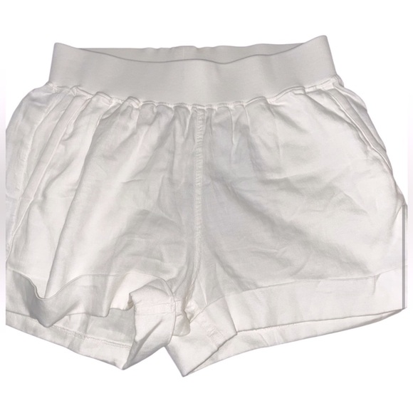 Faherty size medium Arlie Day linen blend shorts white in excellent condition - Picture 5 of 7